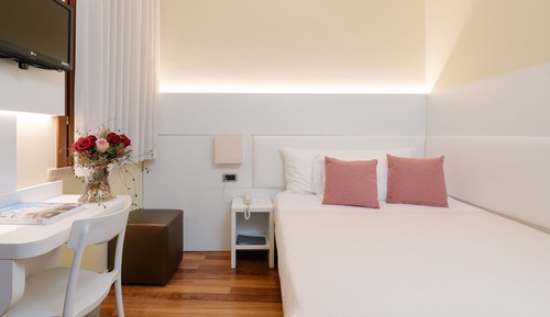 Extra Small Room