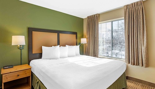 Deluxe Studio, 1 King Bed with Sofa bed, Non Smoking