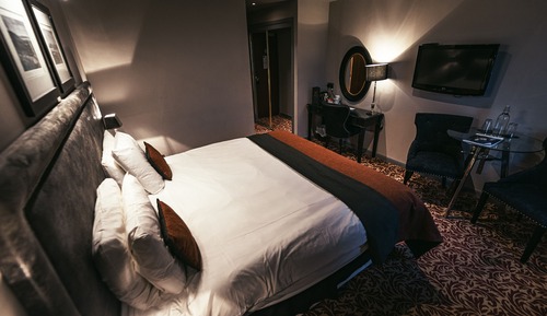 Standard Double Room Single Use, 1 Large Twin Bed