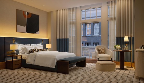 Deluxe Room, 1 Queen Bed, Balcony