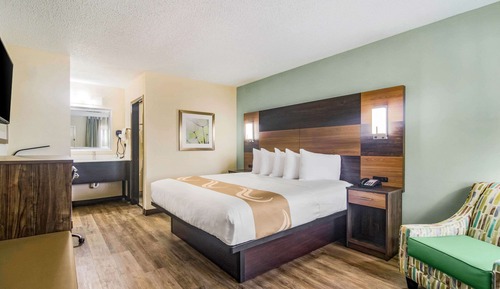 Standard Room, 1 King Bed, Non Smoking