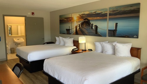 Room, 2 Queen Beds, Accessible, Bathtub (Mobility/Hearing, Grab bars)