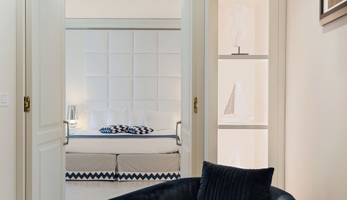 Deluxe Room (Suite)