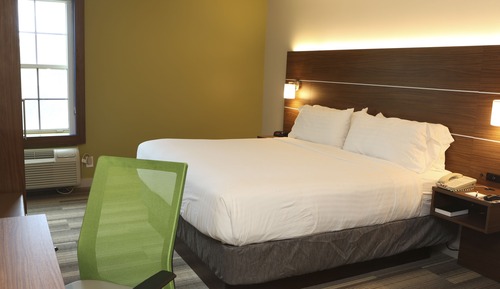 Standard Room, 1 King Bed