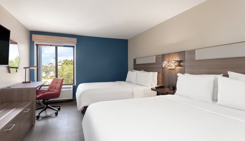 Standard Room, 2 Queen Beds, Bay View