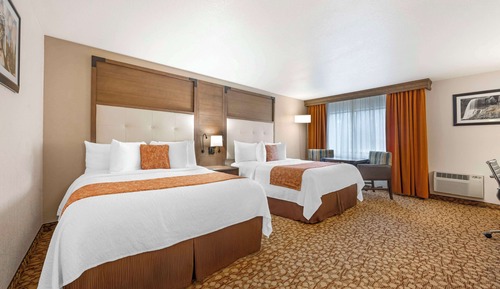 Standard Room, 2 Queen Beds, Non Smoking, Microwave