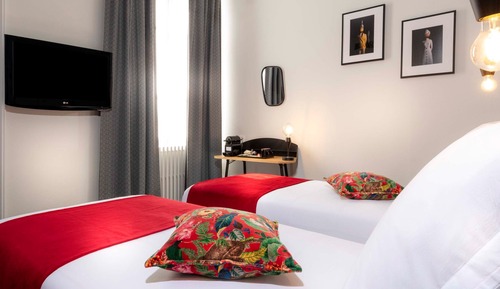 Standard Twin Room