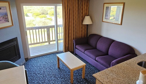 Room, 1 King Bed, Partial Ocean View
