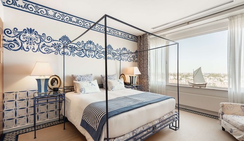 Neptune One Bedroom Suite