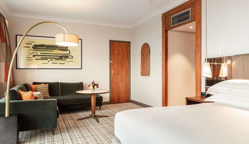Junior Suite, 1 King Bed, Balcony (Boulevard View)