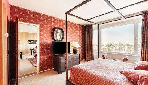 Mercurius One Bedroom Suite