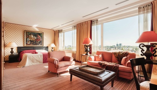 Suite, 1 King Bed (John and Yoko Suite)