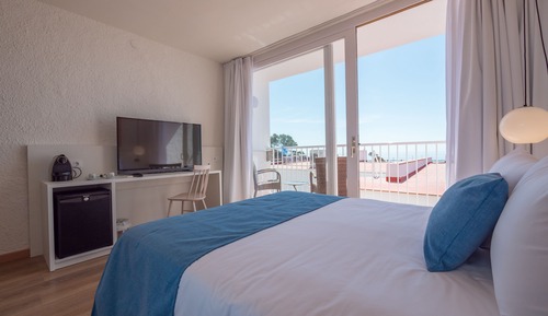 Premium Double Room, Balcony, Partial Sea View