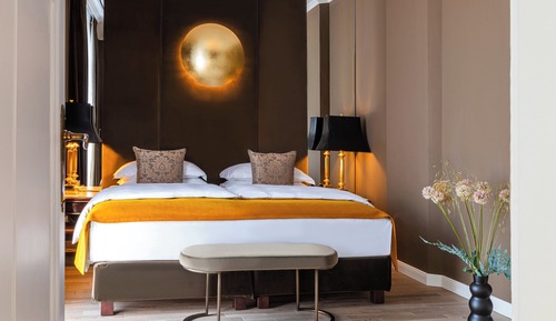 Suite (Cathedral View)