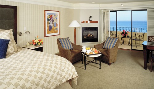Deluxe Room, Balcony, Oceanfront (Fireplace, Accessible, Roll-in Shower)