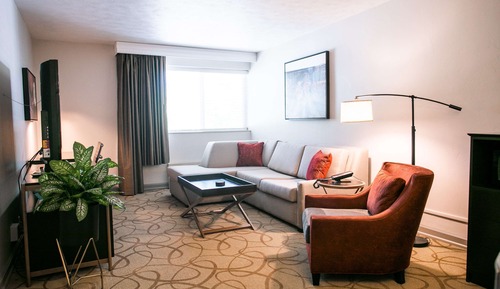 Suite, 1 King Bed, Non Smoking, Balcony (Separate Living Room)
