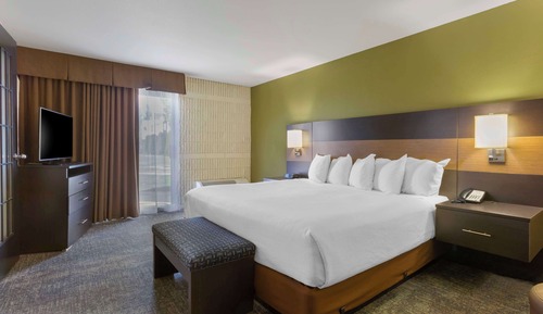 Suite, 1 King Bed, Non Smoking