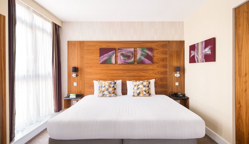 Premium Room, 1 King Bed