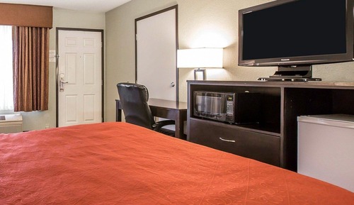 Standard Room, 1 Queen Bed, Non Smoking