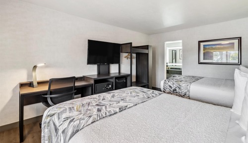 Standard Room, 2 Queen Beds, Non Smoking