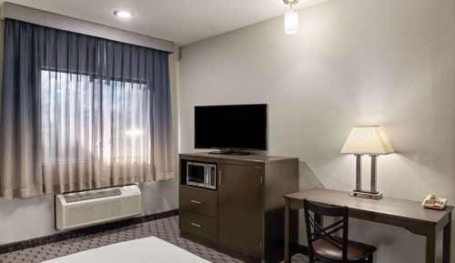 Room, 1 Queen Bed, Accessible, Non Smoking (Mobility, Bathtub)