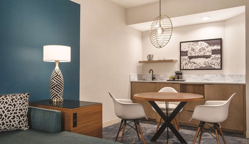 Suite, 1 King Bed