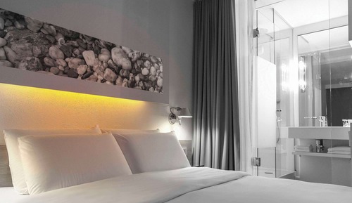 Classic Room, 1 Queen Bed