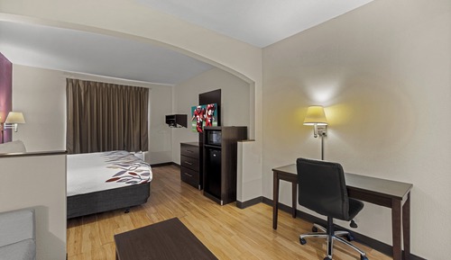Suite, 1 King Bed, Non Smoking, Jetted Tub