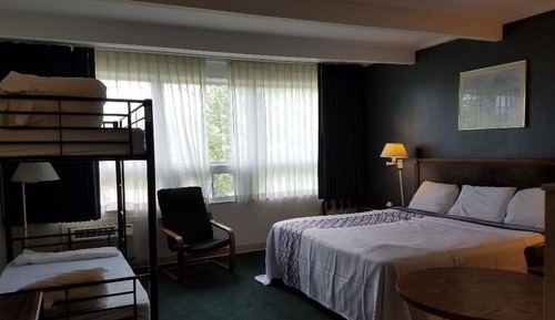 Room, Multiple Beds, Non Smoking