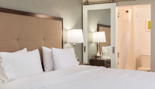 Room, 1 King Bed, Non Smoking
