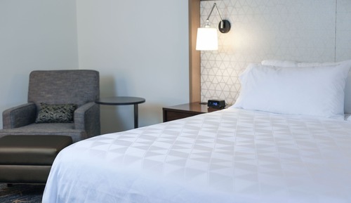 Standard Room, 1 King Bed