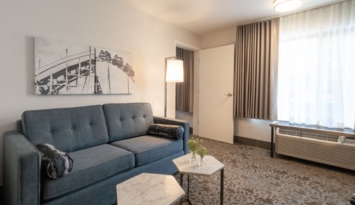 Extended Stay King Suite Sleeper Sofa Kitchenette