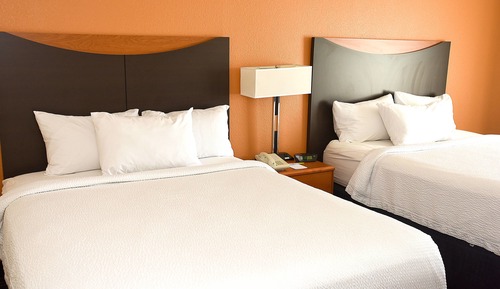 Room, 2 Queen Beds, Accessible, Non Smoking (Mobility, Bathtub W/grab Bars)