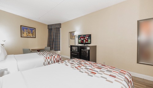 Deluxe Room, 2 Queen Beds, Non Smoking