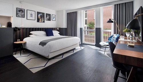 Premium Room, 1 King Bed, Accessible