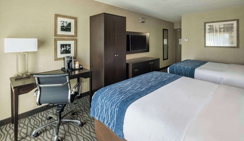 Room, 2 Queen Beds, Non Smoking, Ground Floor (Shower Only)