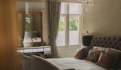 Junior Suite, 1 King Bed, Non Smoking