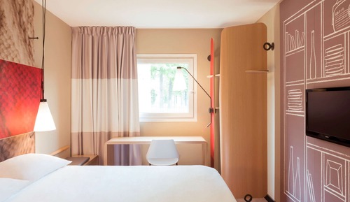 Room, Multiple Beds
