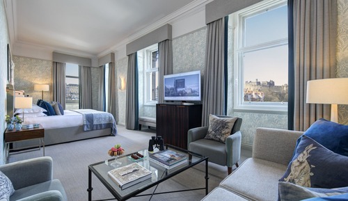 Junior Suite (Castle View)