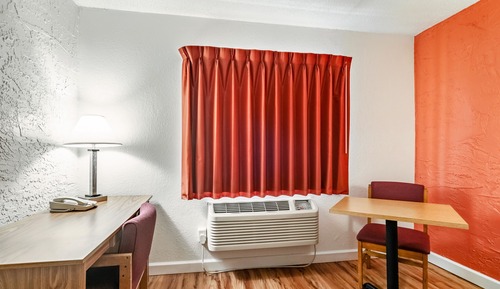 Standard Room, 1 Queen Bed, Non Smoking