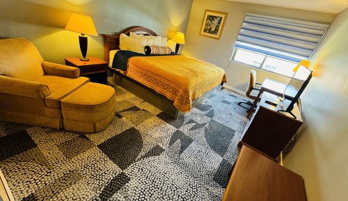 Suite, 1 King Bed with Sofa bed, Jetted Tub
