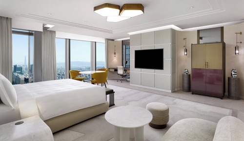 Suite, 1 King Bed, Non Smoking, City View