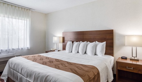 Suite, 1 King Bed, Non Smoking