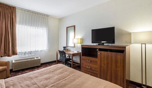Standard Room, 1 Queen Bed
