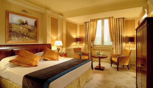 Room (Mosaic)