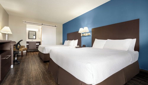 Room, 2 Queen Beds, Accessible, Non Smoking (Mobility, Tub w/Grab Bars)