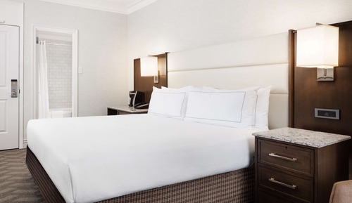 Superior Room, 1 King Bed