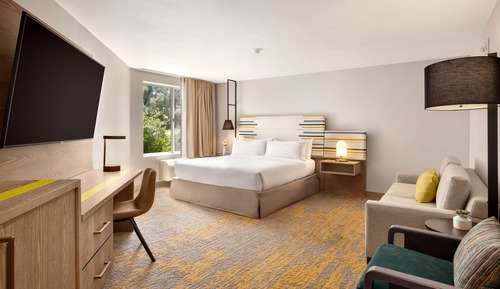 Room, 1 King Bed, Accessible (Hearing)