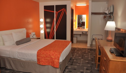 Standard Room, 1 Queen Bed, Non Smoking