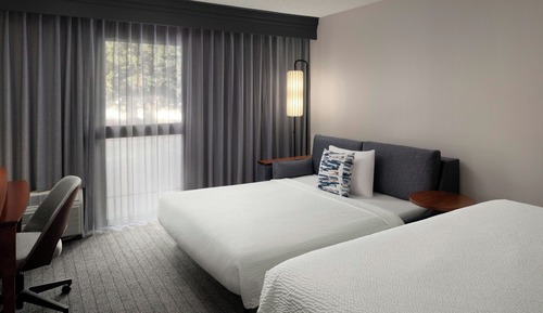 Room, 1 King Bed with Sofa bed, Non Smoking (Mobility/Hearing Accessible, Tub)